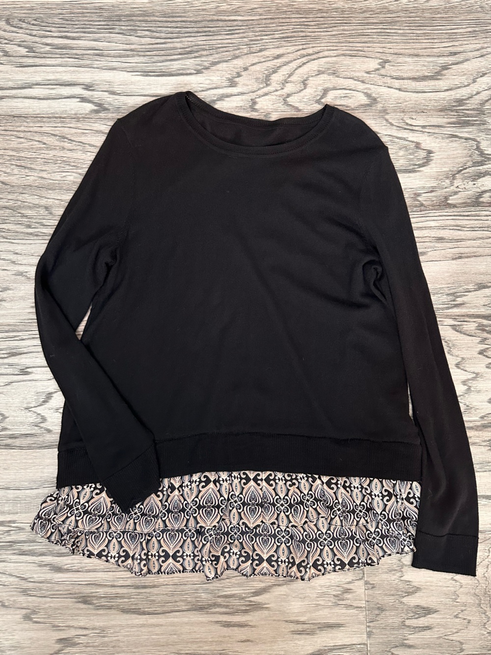 BlueWomen’s Crewneck Top -
Classic Everyday Sweater